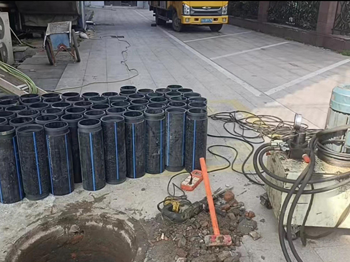 襄州PE置换管厂家 DN315置换管 非开挖管短管置换